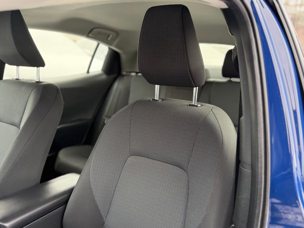 Used 2024 Toyota Prius LE image 8