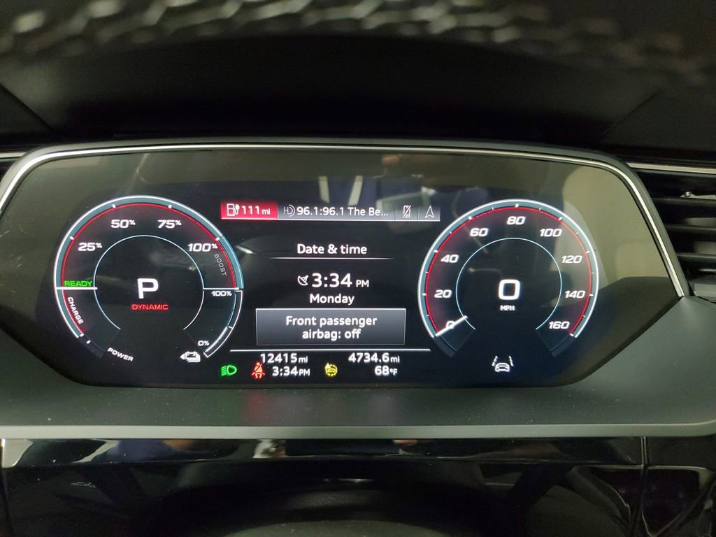 Used 2024 Audi Q8 e-tron Premium Plus w/ Premium Plus Package image 26