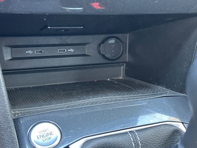 Used 2024 Volkswagen Tiguan Wolfsburg Edition image 24