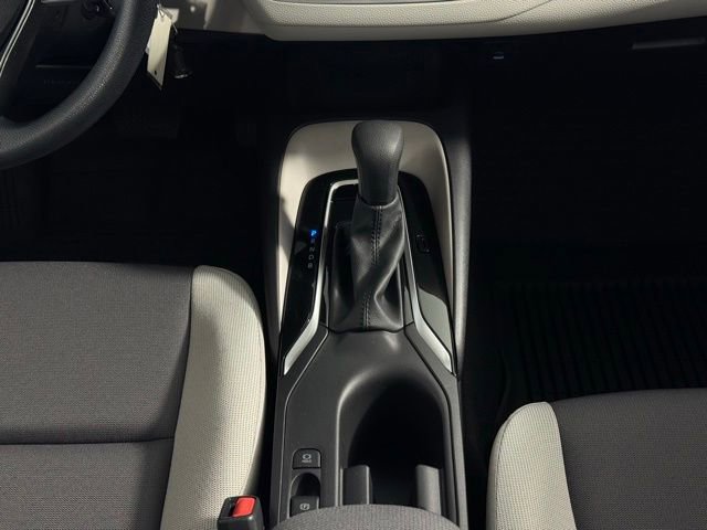 Used 2025 Toyota Corolla LE image 24