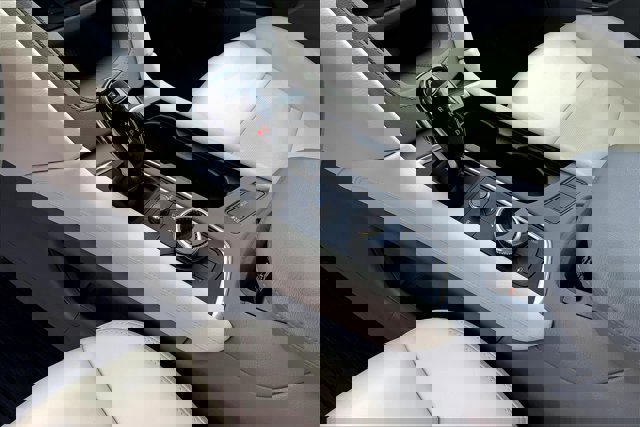 Used 2022 Cadillac XT5 Premium Luxury image 17