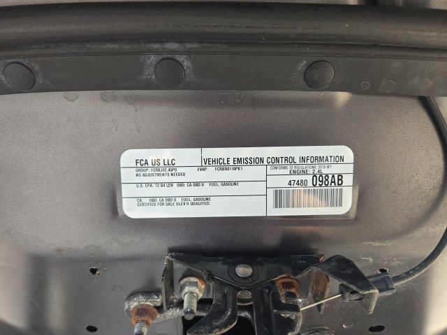 Used 2015 Jeep Cherokee Limited AWD/4WD image 38