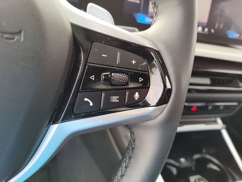 Used 2025 BMW 330i Sedan image 24