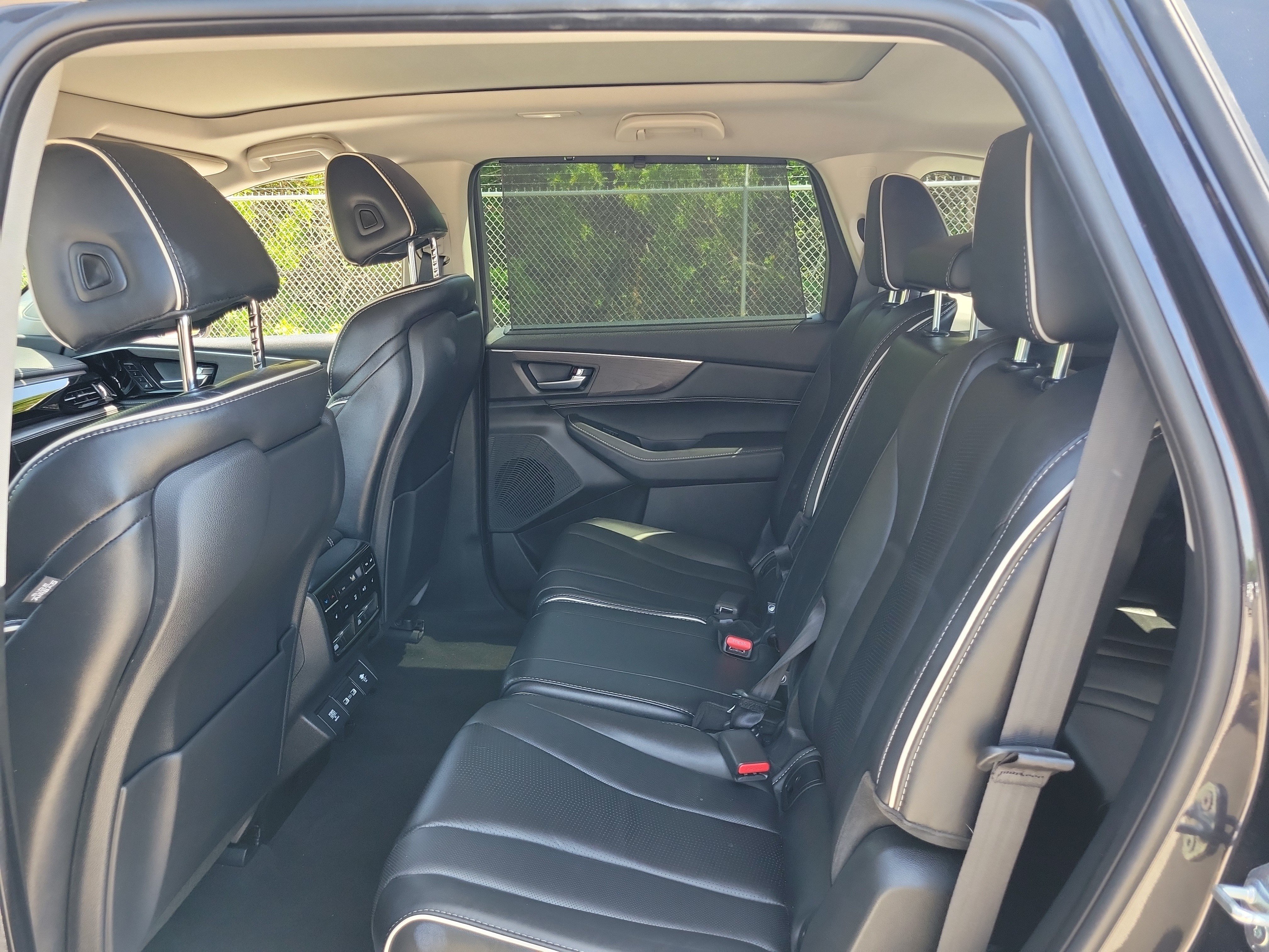 Certified 2024 Acura MDX w/ Advance Package AWD/4WD image 31