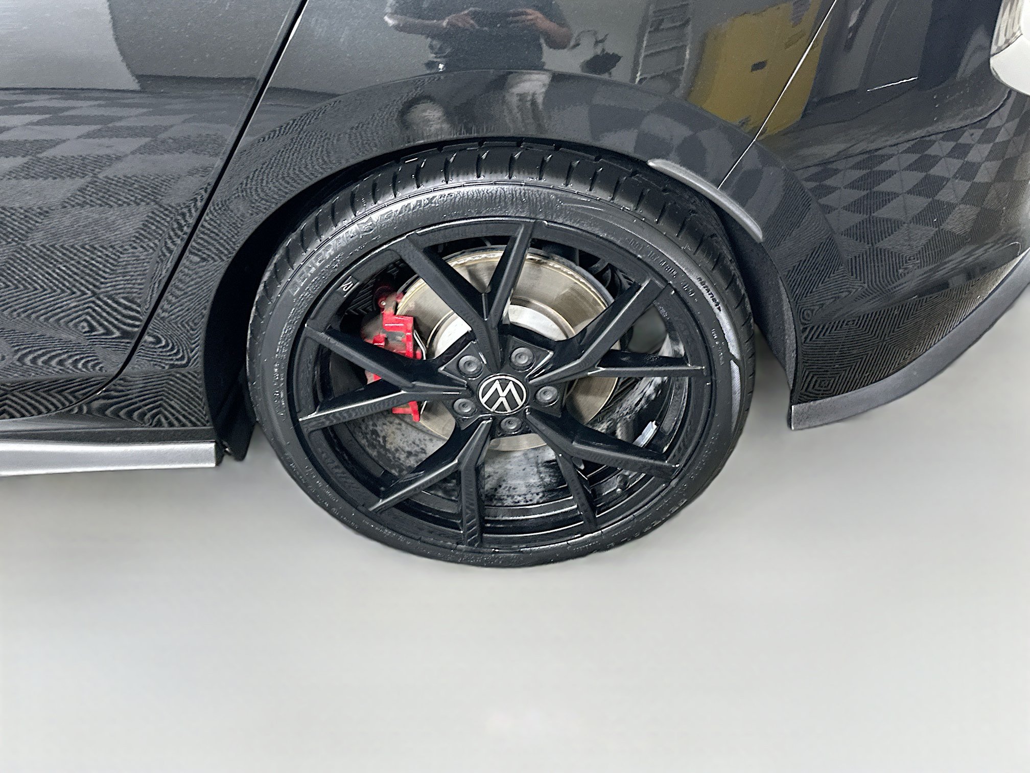 Used 2024 Volkswagen GTI SE FWD image 11