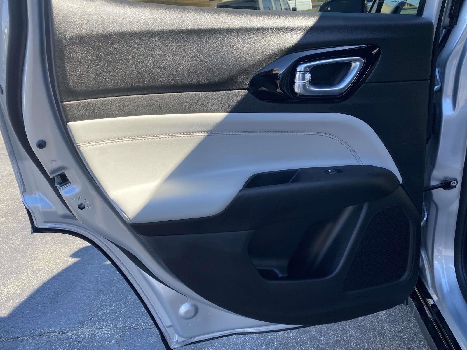 Used 2024 Jeep Compass Limited w/ Elite Group image 26