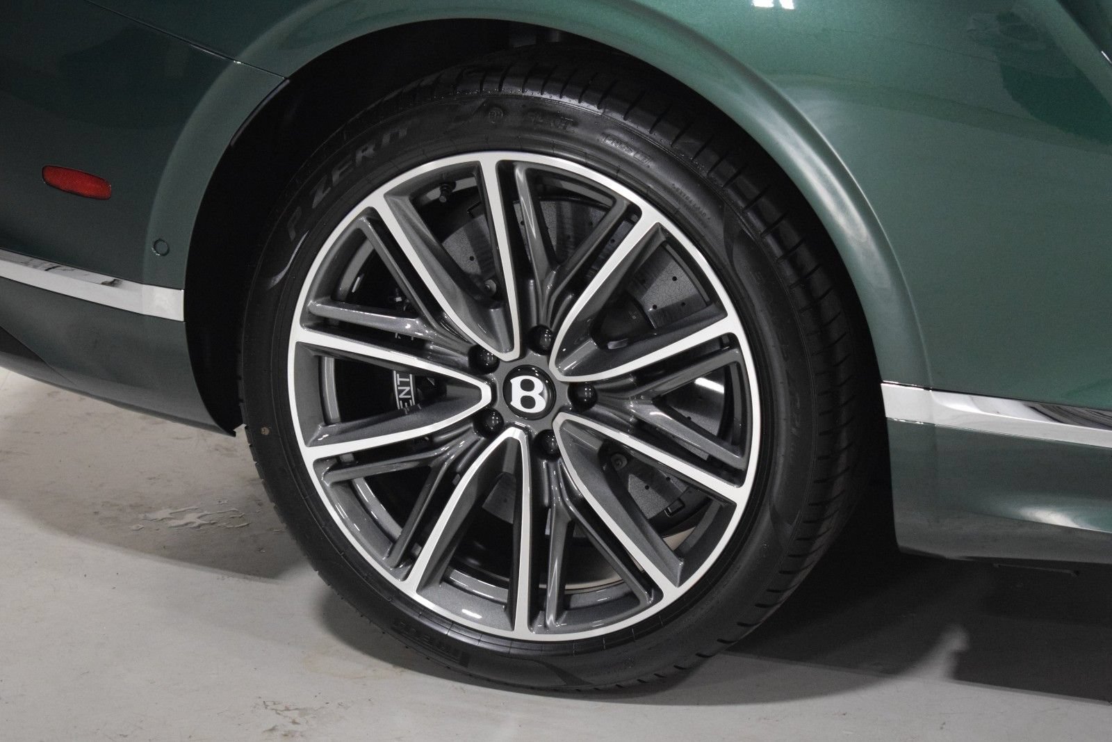 New 2026 Bentley Continental GTC AWD/4WD image 6