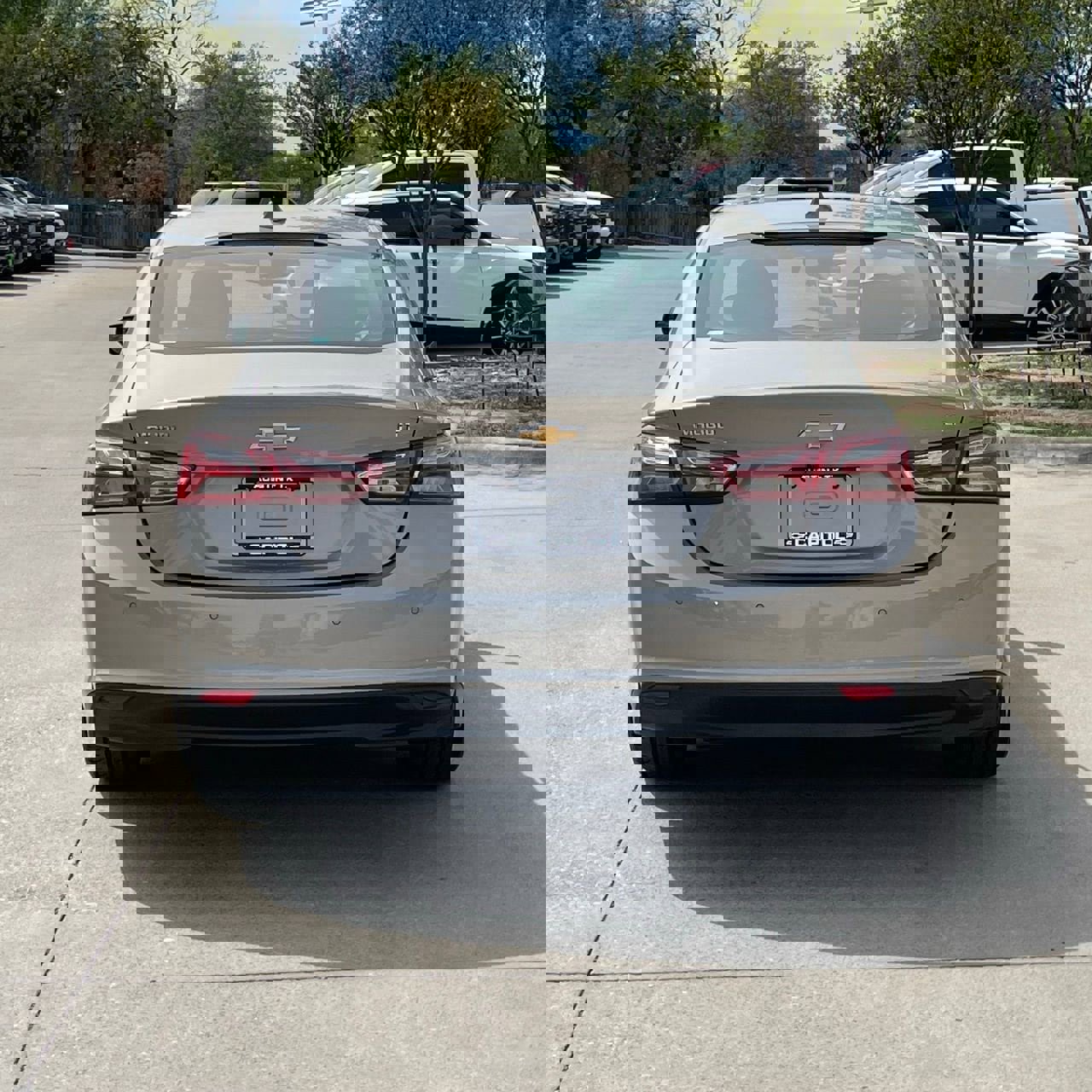 Used 2024 Chevrolet Malibu LT image 5