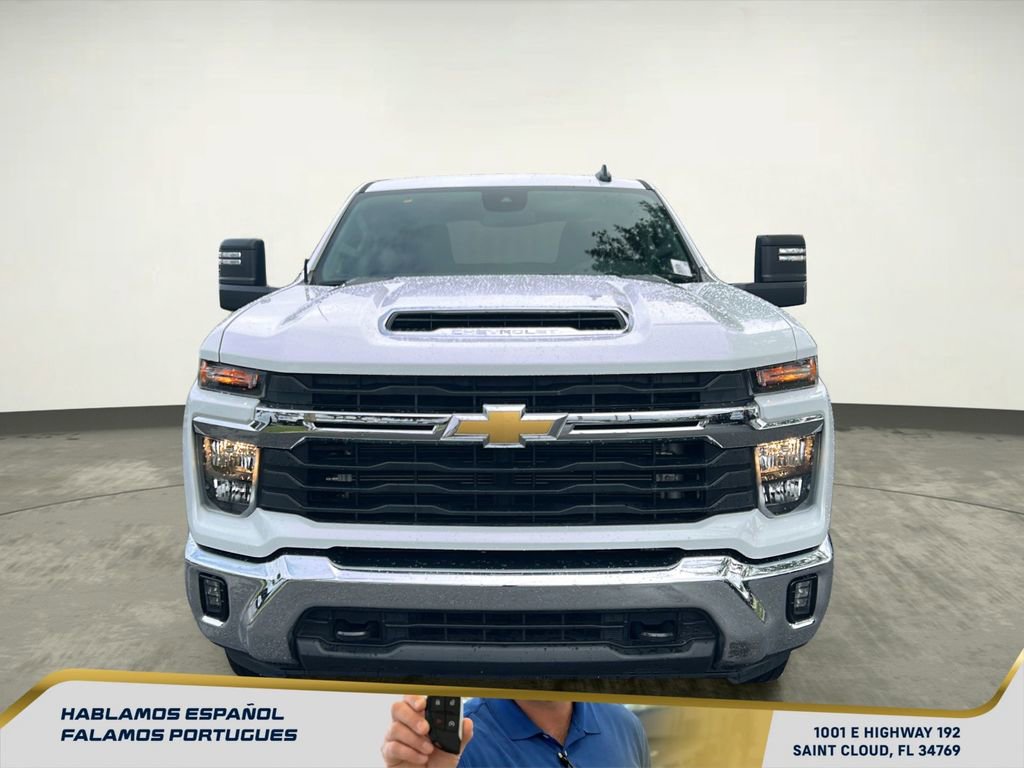Used 2025 Chevrolet Silverado 2500 LT w/ Convenience Package image 9