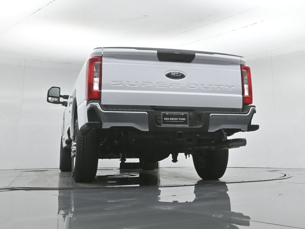 New 2026 Ford F350 XL w/ XL Chrome Package RWD image 44