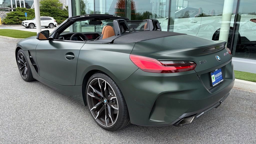 Used 2026 BMW Z4 M40i w/ Premium Package RWD image 2