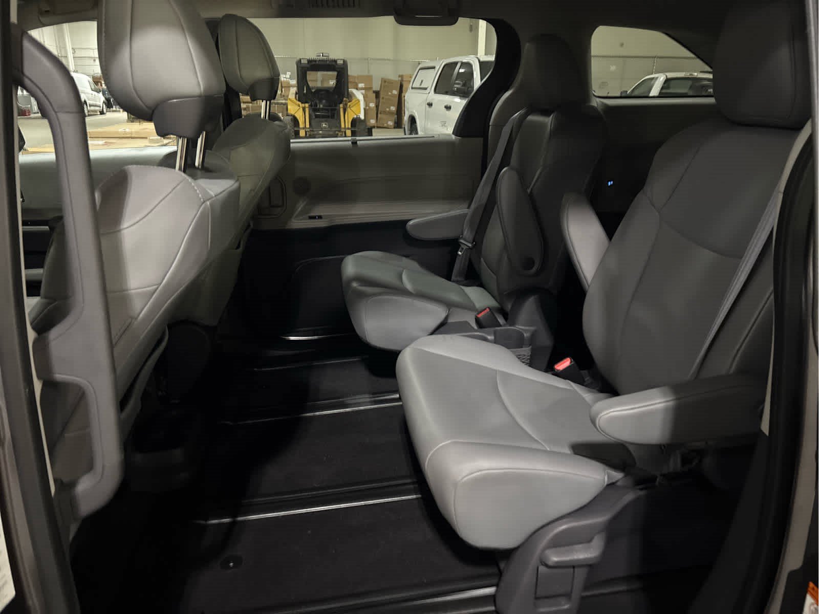 Certified 2021 Toyota Sienna XLE AWD/4WD image 8