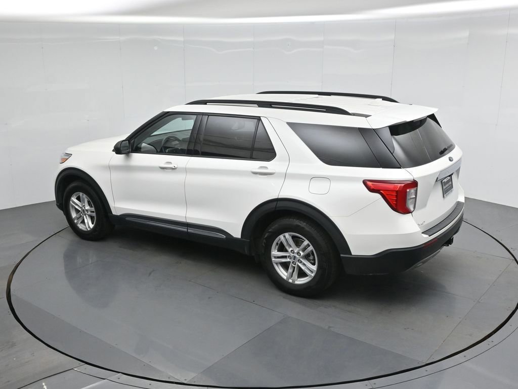 Certified 2021 Ford Explorer XLT RWD image 44