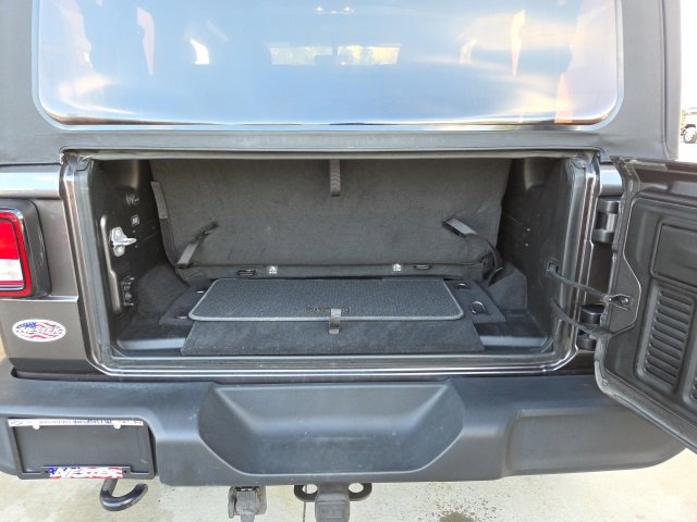 Used 2021 Jeep Wrangler Sport S image 21