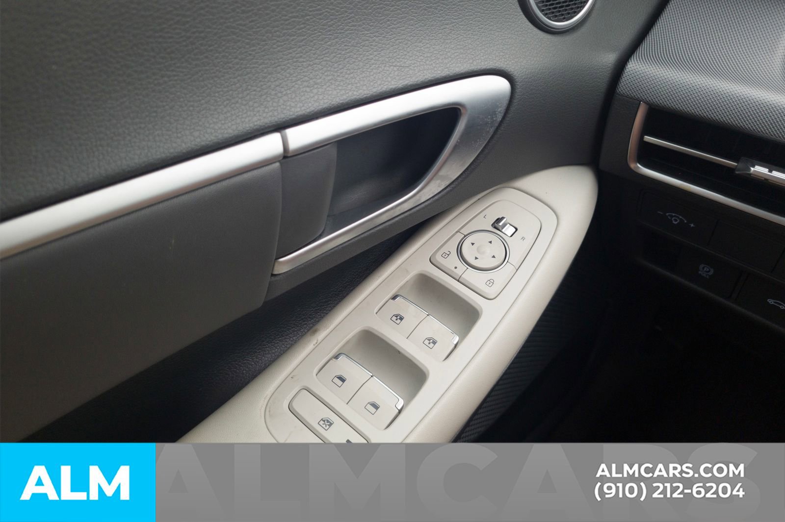 Used 2025 Hyundai Sonata SEL image 14