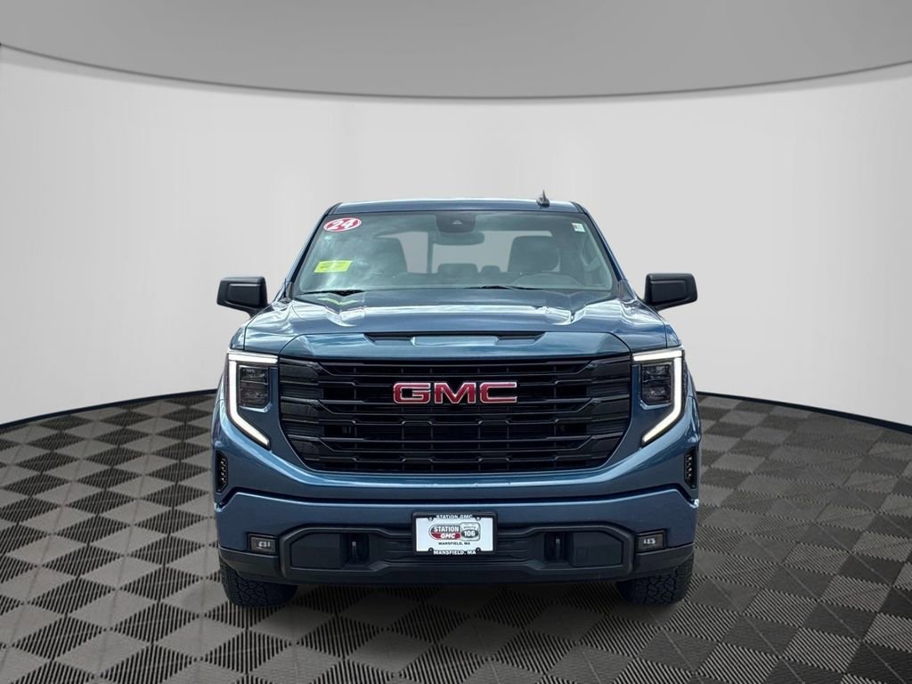 Used 2024 GMC Sierra 1500 Elevation AWD/4WD image 2