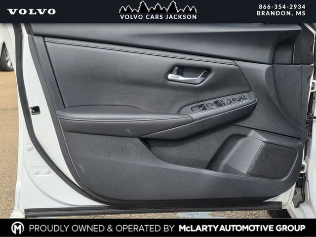 Used 2024 Nissan Sentra SV FWD image 14