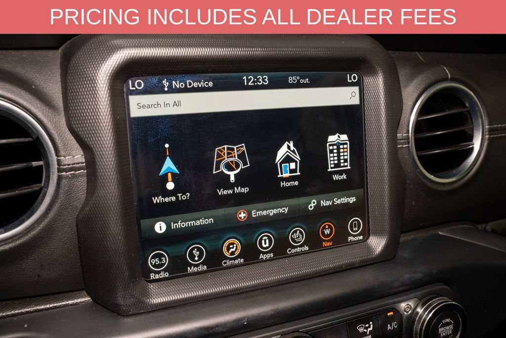 Used 2019 Jeep Wrangler Unlimited Sahara AWD/4WD image 12