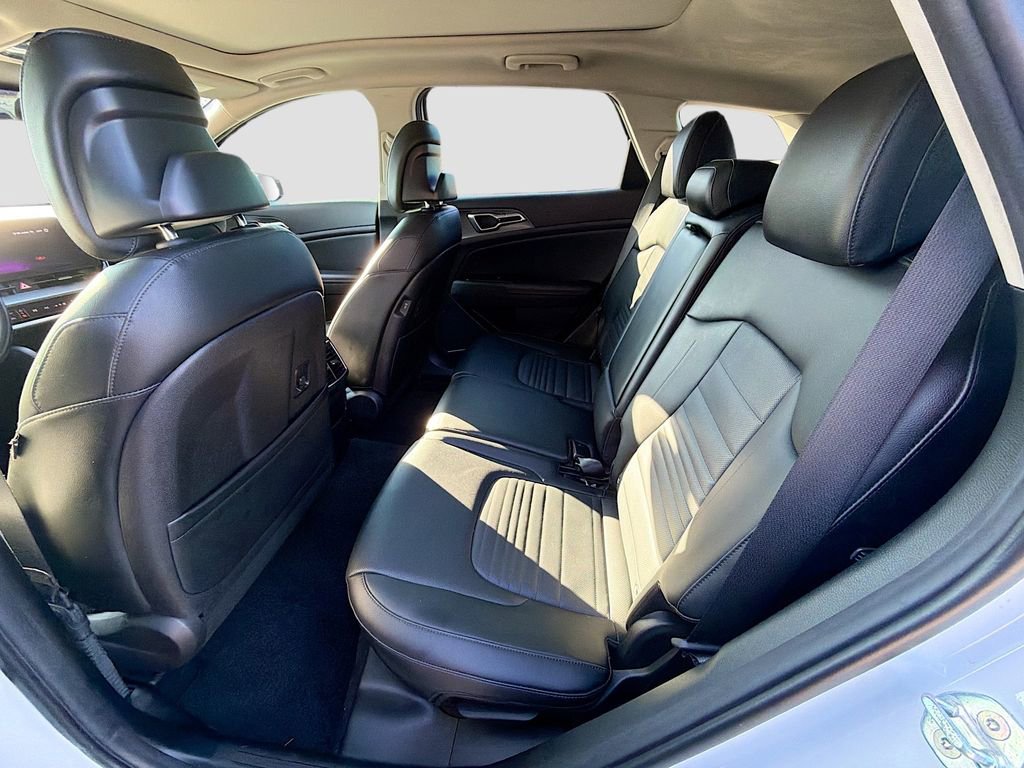 Used 2023 Kia Sportage SX image 23