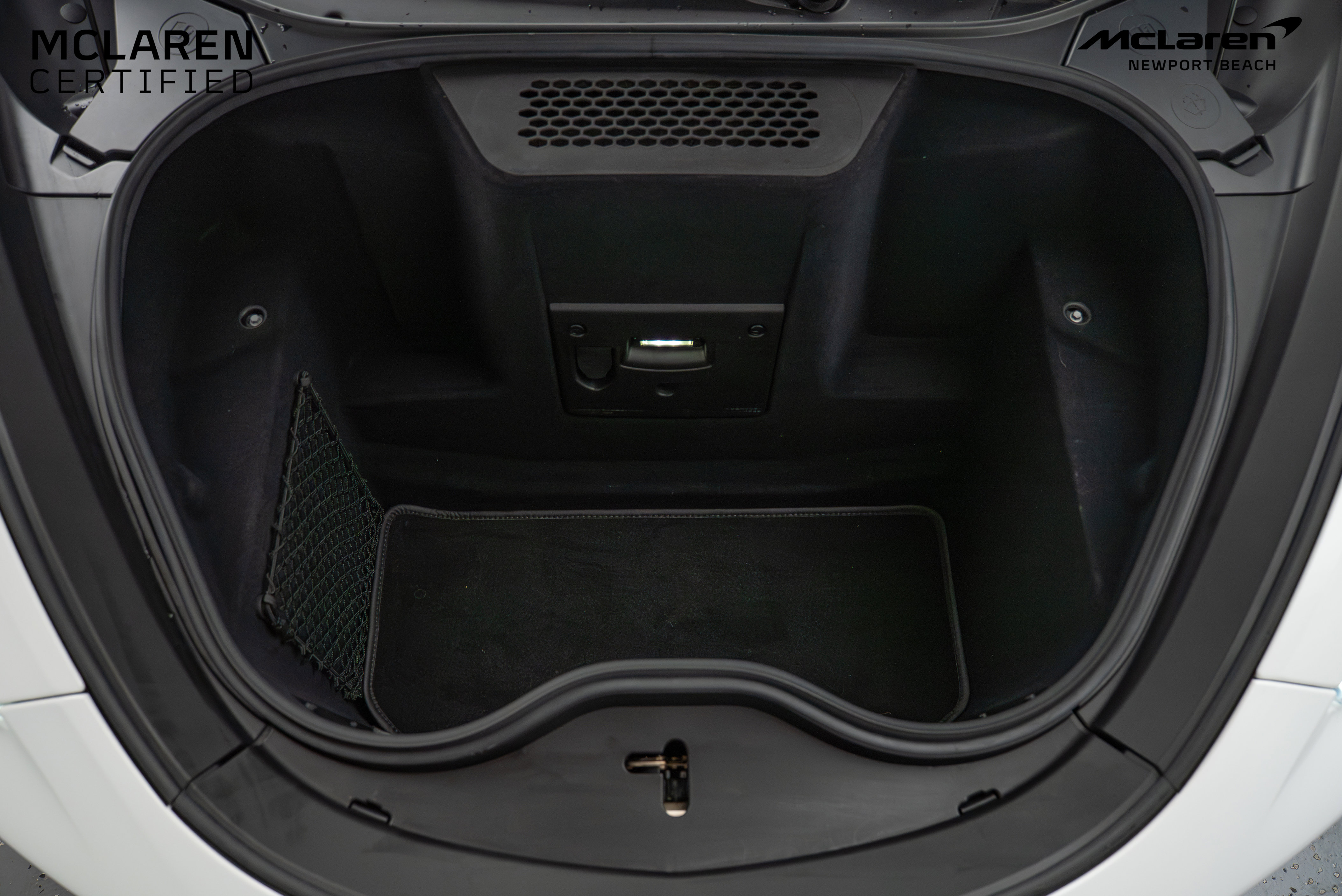 Used 2022 McLaren GT image 11