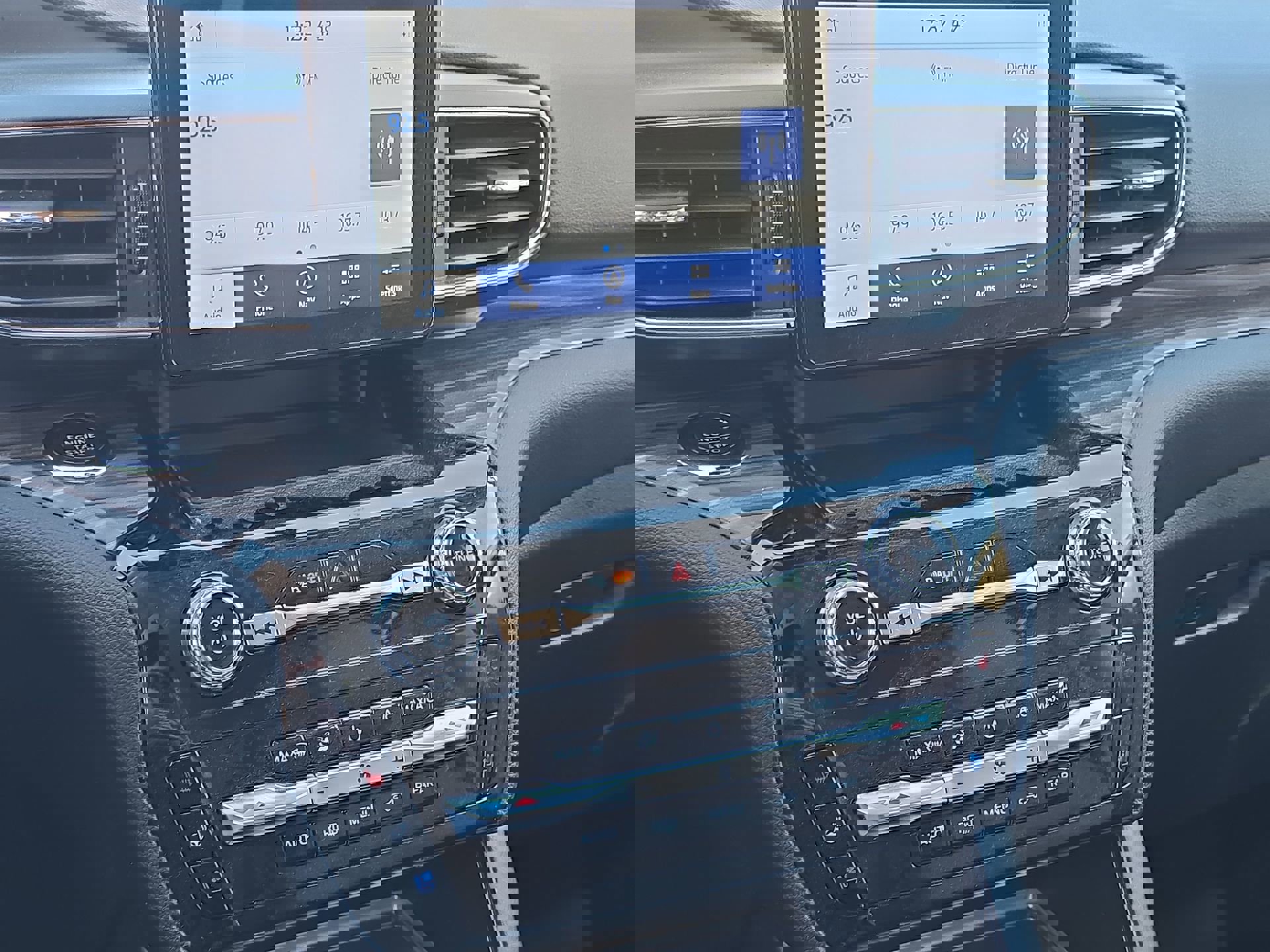 Certified 2024 Ford Explorer Limited image 16