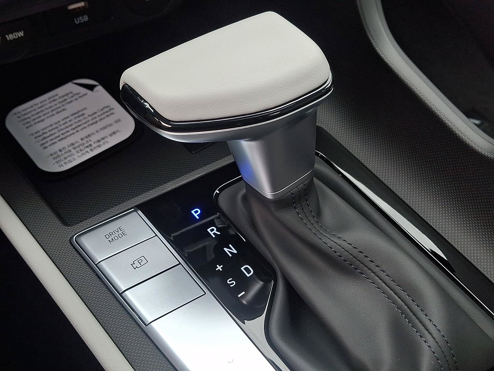 New 2026 Hyundai Elantra SEL Sport FWD image 11