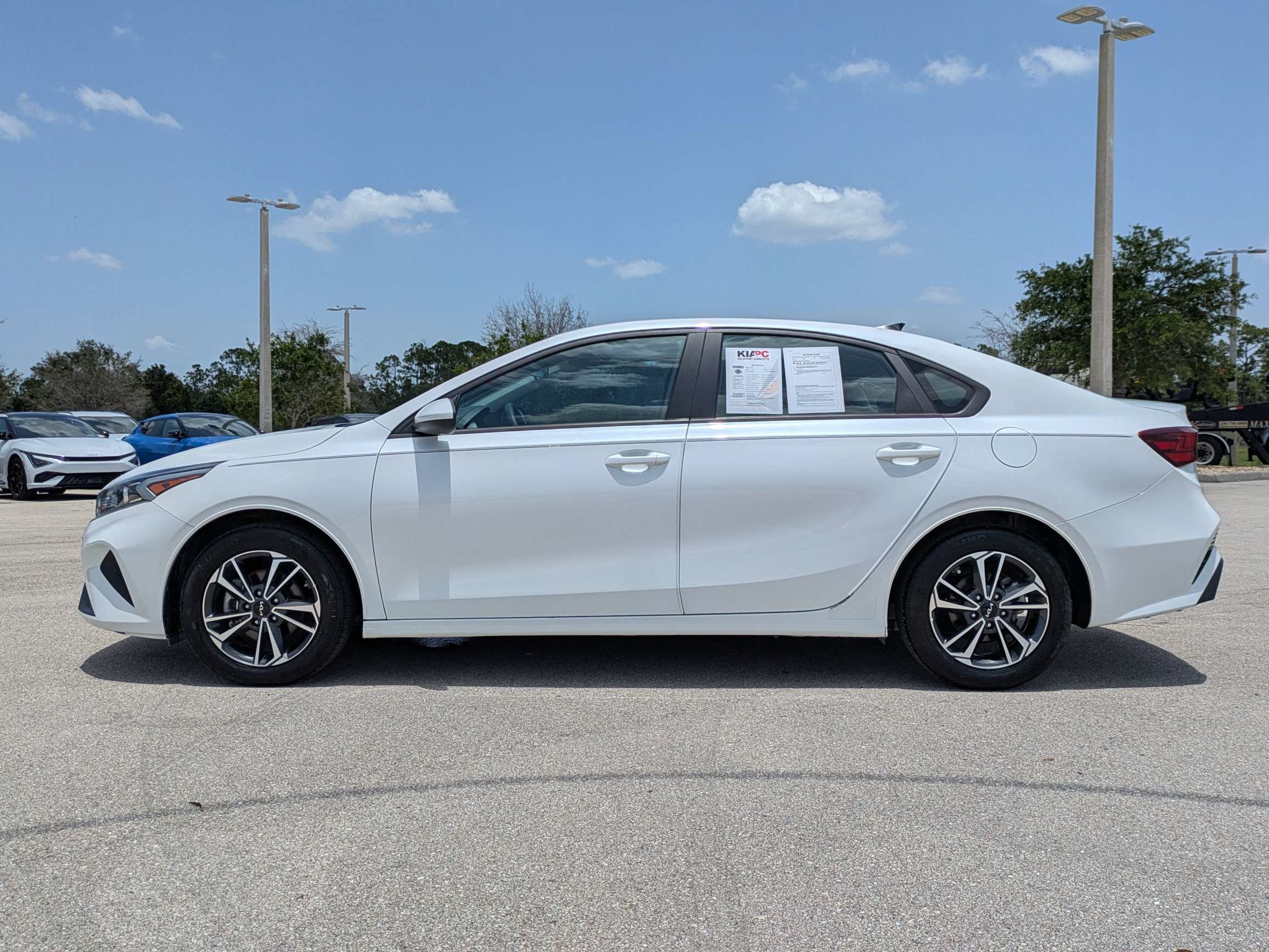 Certified 2024 Kia Forte LXS FWD image 8