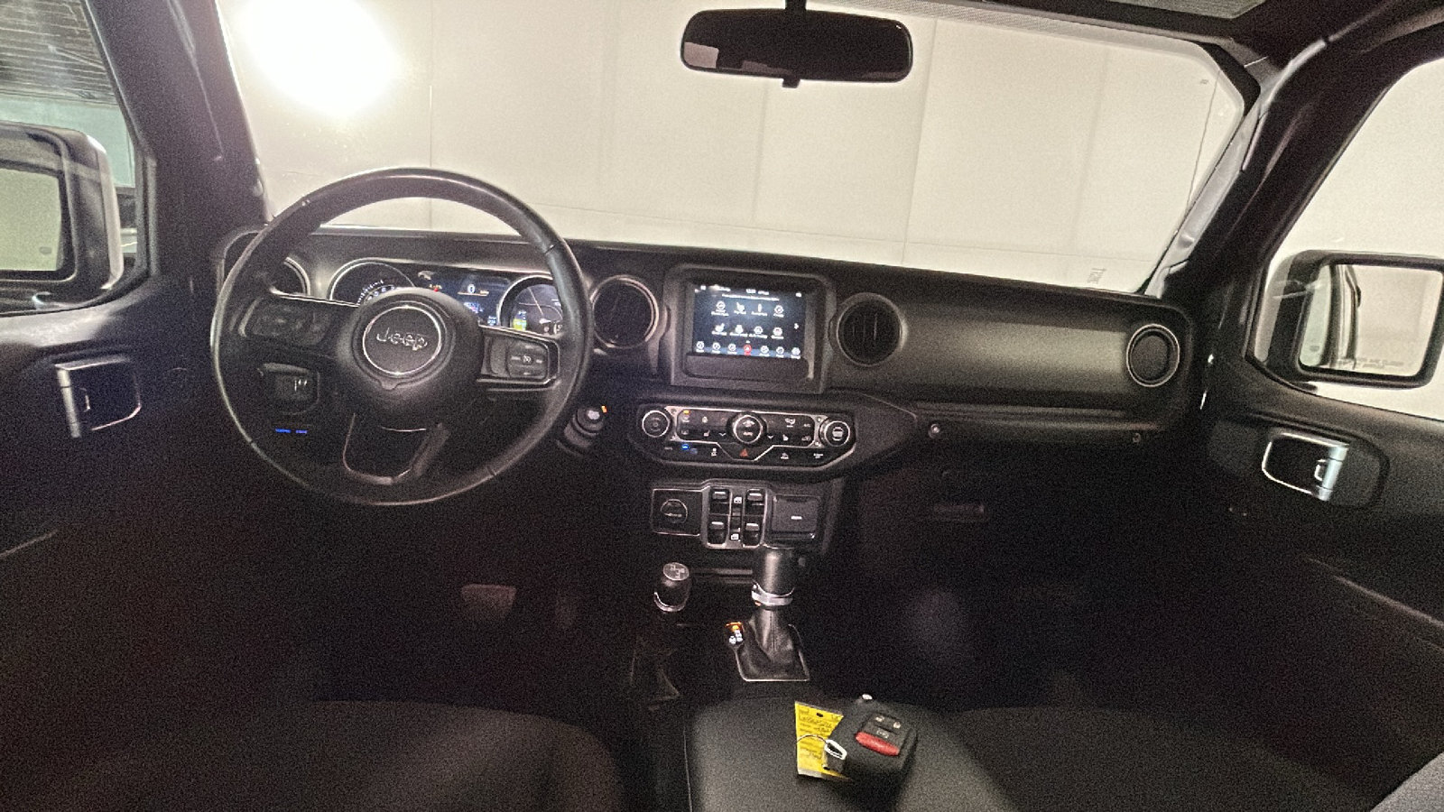 Used 2023 Jeep Wrangler Unlimited w/ Cold Weather Group AWD/4WD image 30