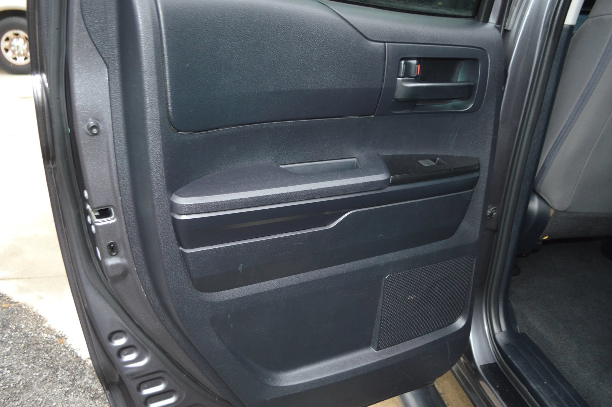 Used 2014 Toyota Tundra SR AWD/4WD image 19