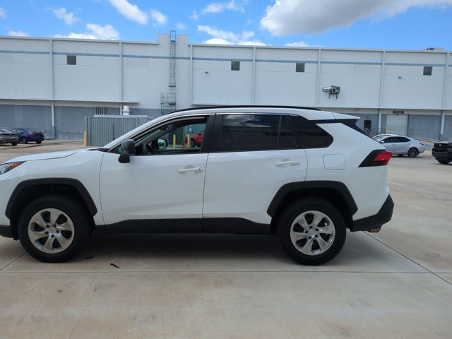 Used 2019 Toyota RAV4 LE FWD image 8