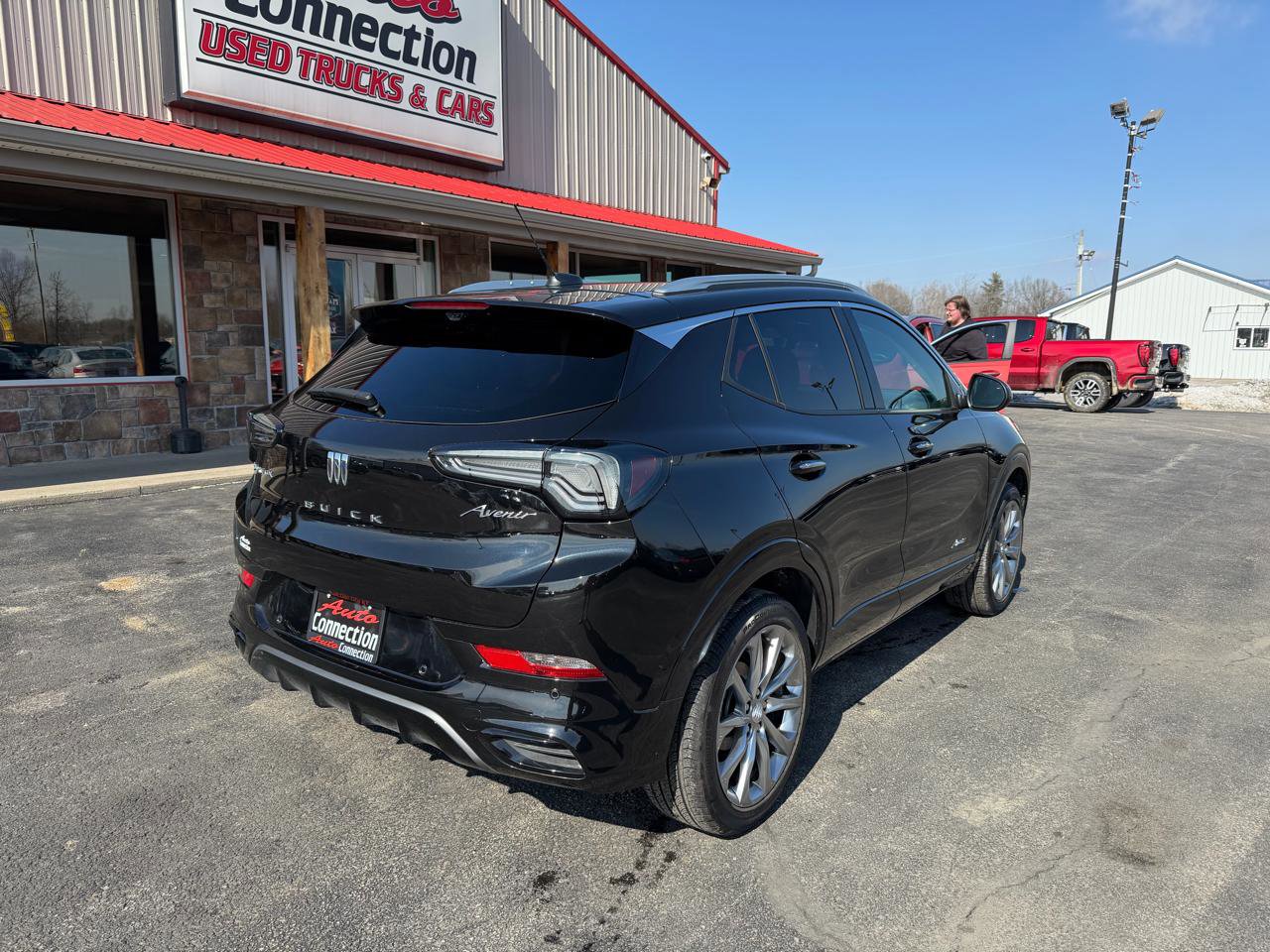 Used 2024 Buick Encore GX Avenir w/ Avenir Technology Package image 4