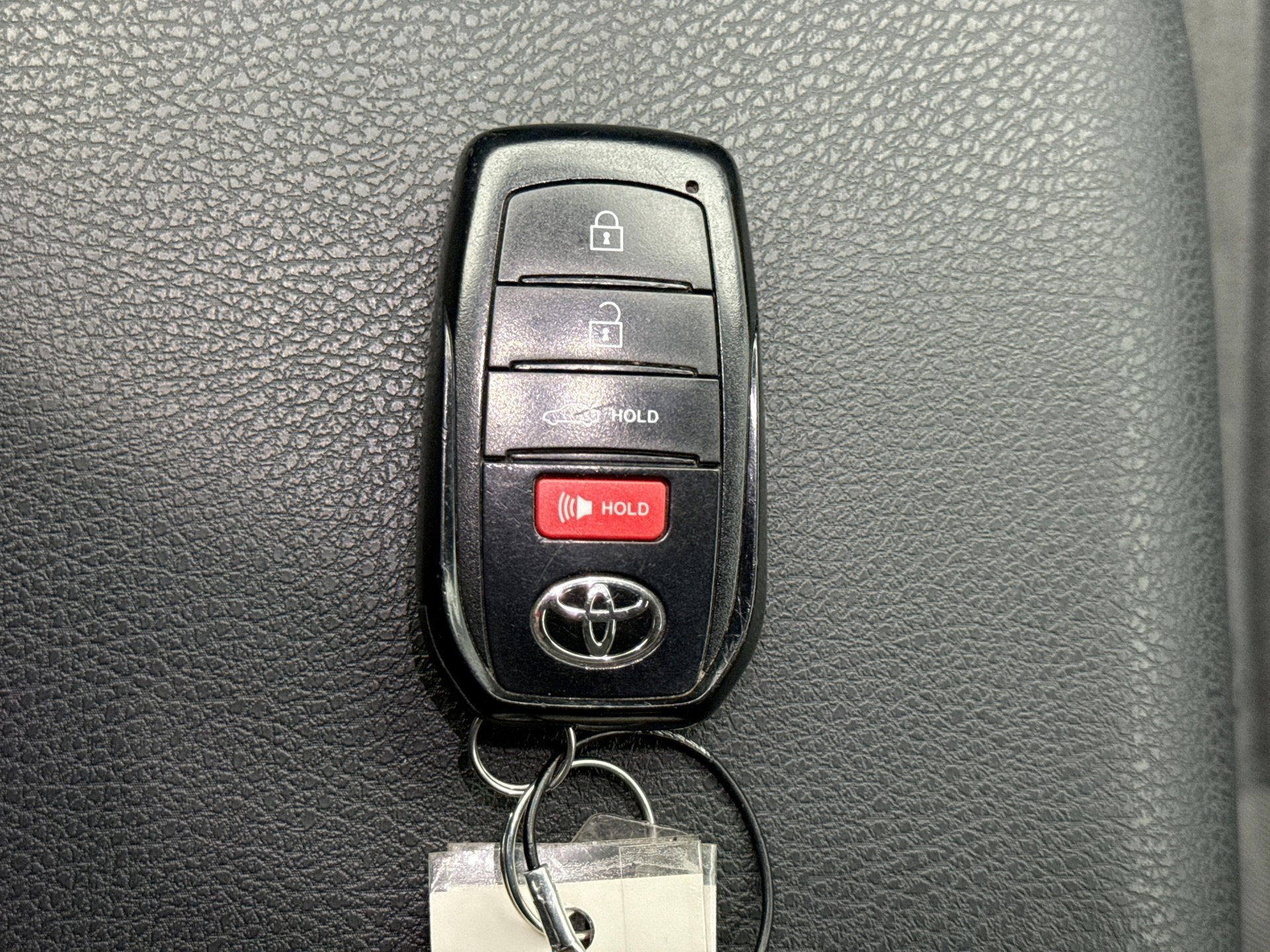 Used 2025 Toyota Camry LE FWD image 23