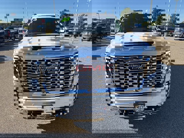 Certified 2025 GMC Sierra 3500 Denali w/ Denali Reserve Package image 8