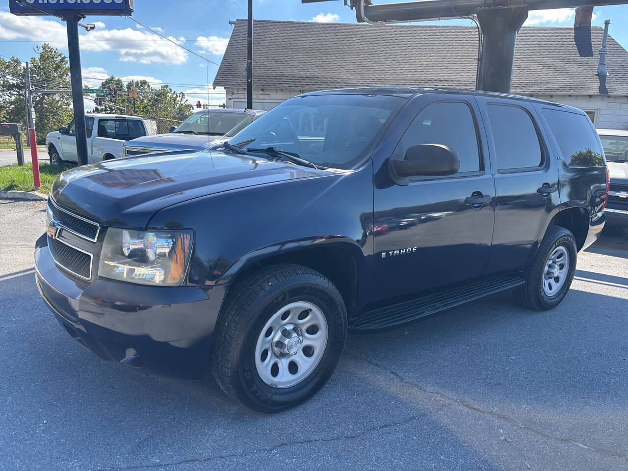 Used 2008 Chevrolet Tahoe 4WD w/ Max Trailering Package image 10