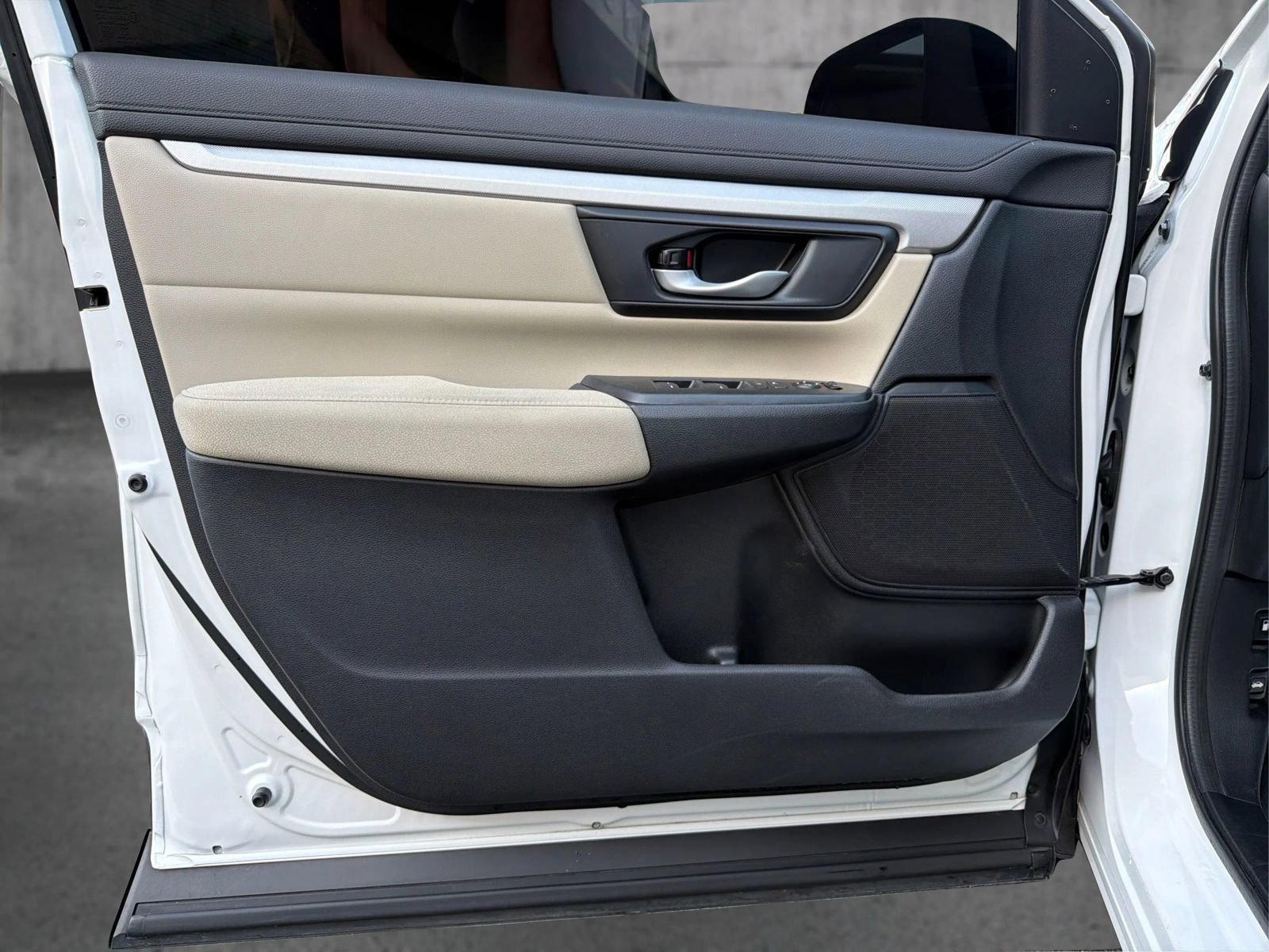 Used 2019 Honda CR-V LX image 20