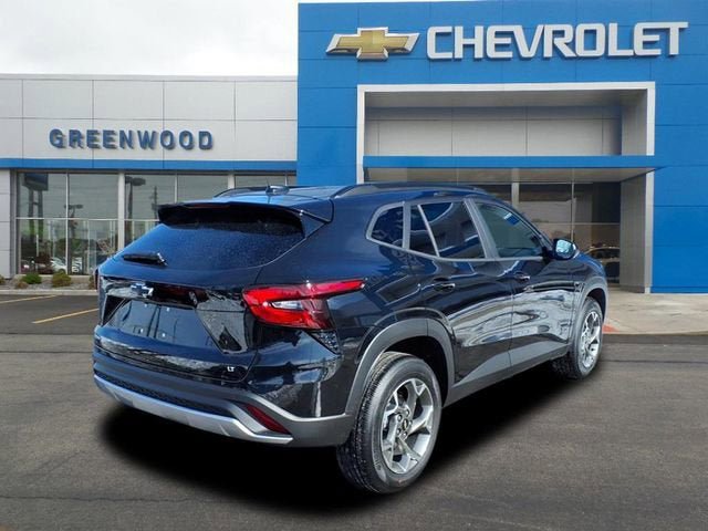 New 2026 Chevrolet Trax LT w/ Driver Confidence Package image 3