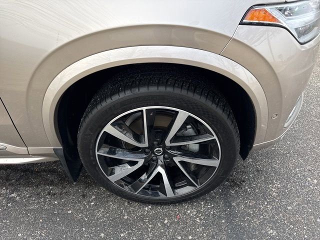 Used 2024 Volvo XC90 B6 Plus w/ Protection Package image 5