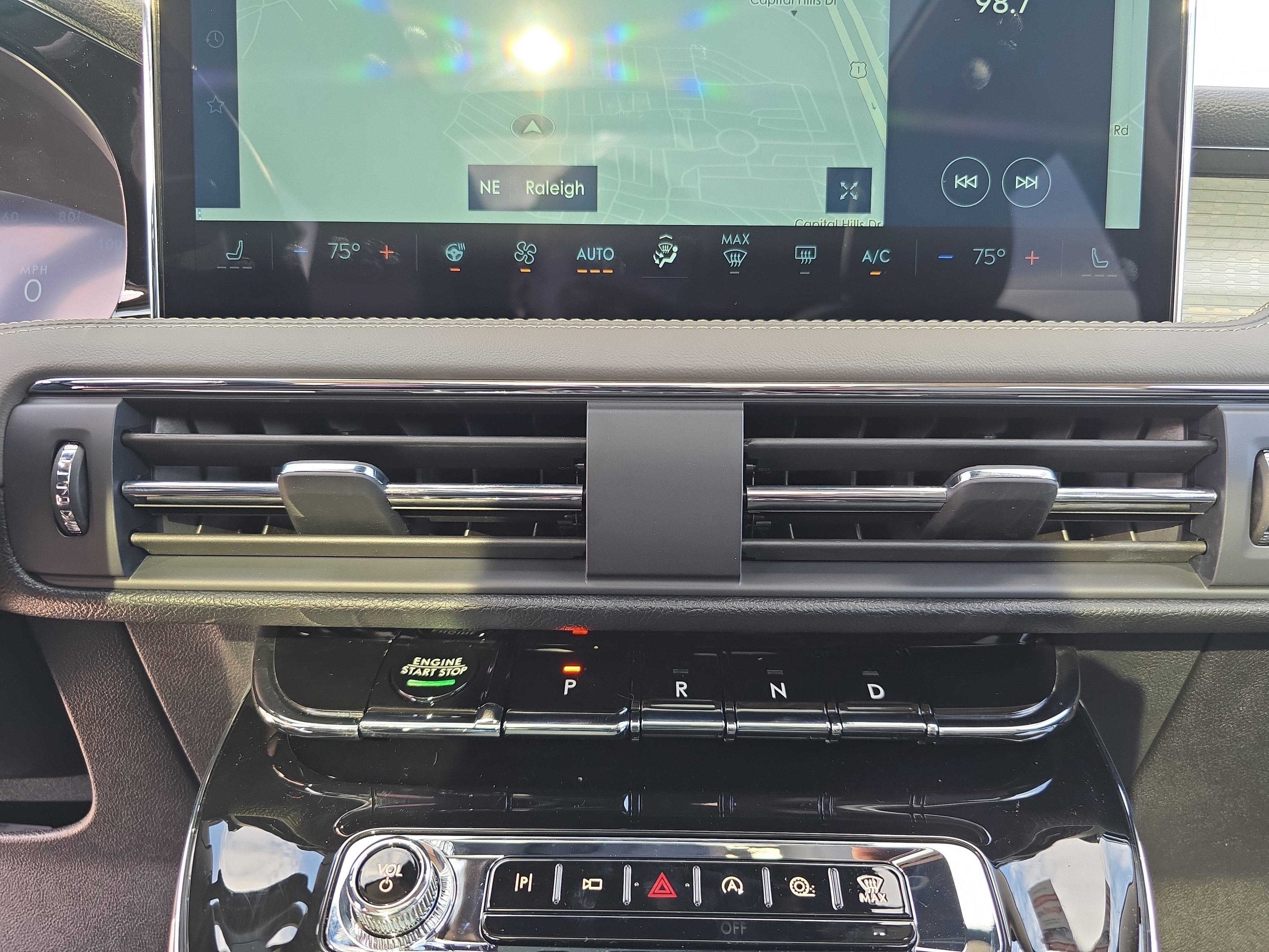 New 2026 Lincoln Corsair Premiere image 20