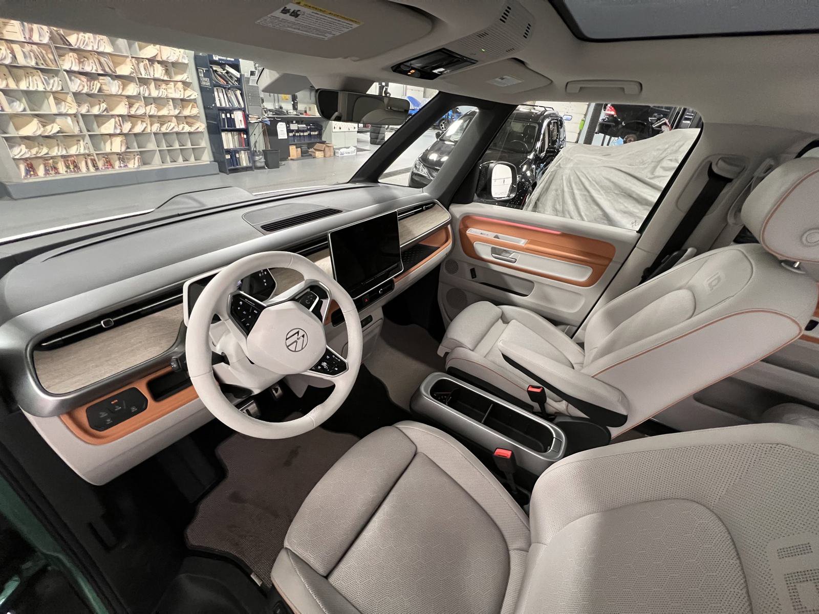 New 2025 Volkswagen ID. Buzz 1st Edition image 10