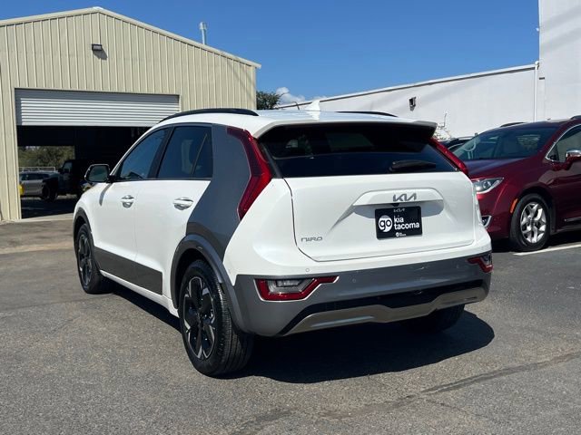 Certified 2024 Kia Niro Wave w/ Wave Preserve Package FWD image 9