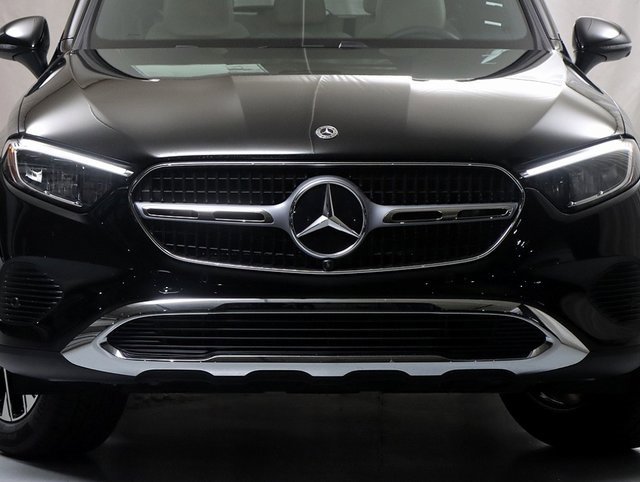 New 2025 Mercedes-Benz GLC 350e 4MATIC image 6