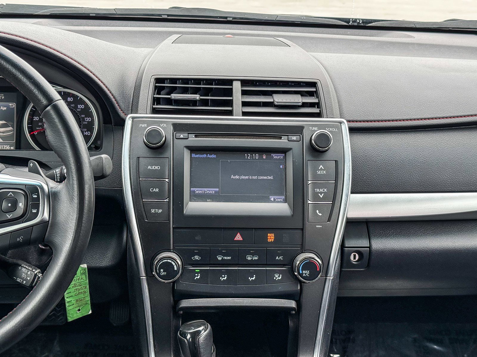 Used 2016 Toyota Camry SE image 14