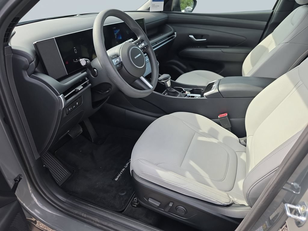 Used 2026 Hyundai Santa Cruz SEL FWD image 11