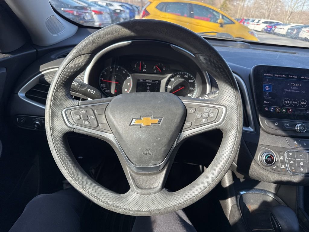 Used 2022 Chevrolet Malibu LT image 18