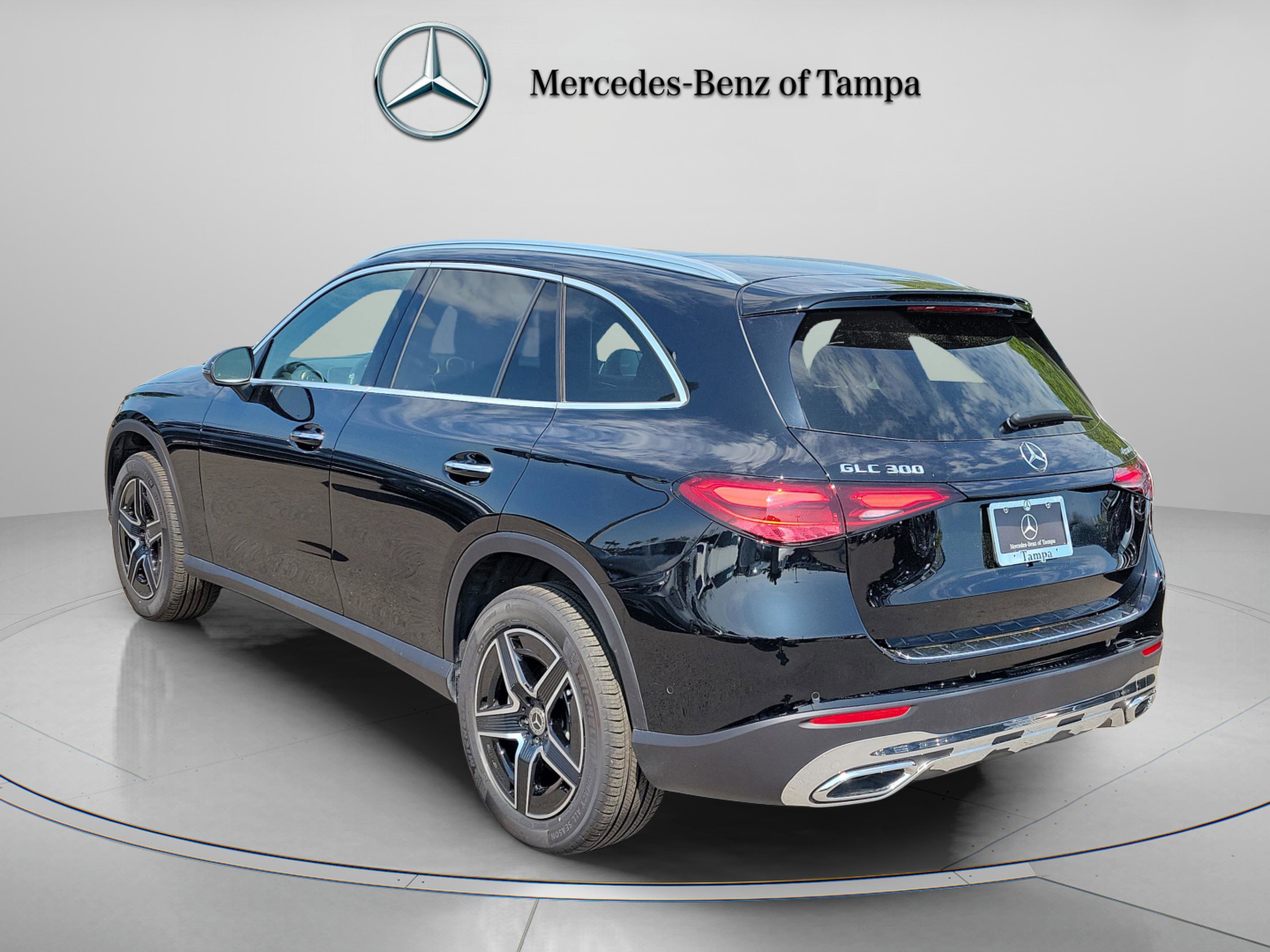 Certified 2026 Mercedes-Benz GLC 300 4MATIC image 2
