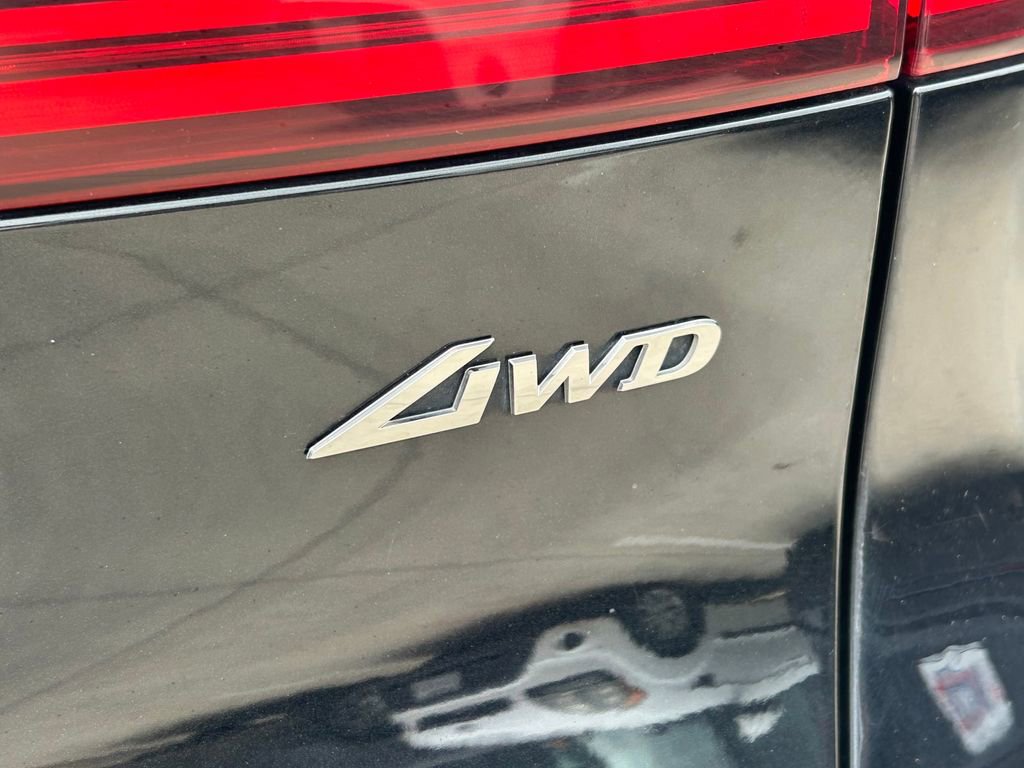 Used 2025 Genesis GV70 2.5T image 13