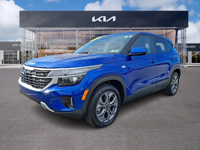 Used 2024 Kia Seltos LX AWD/4WD image 3