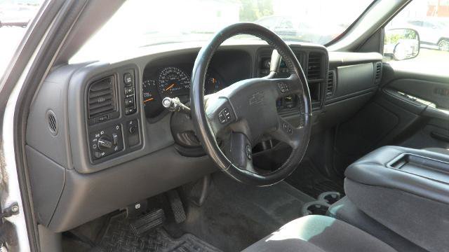 Used 2006 Chevrolet Silverado 1500 LT w/ Light Duty Power Package AWD/4WD image 18