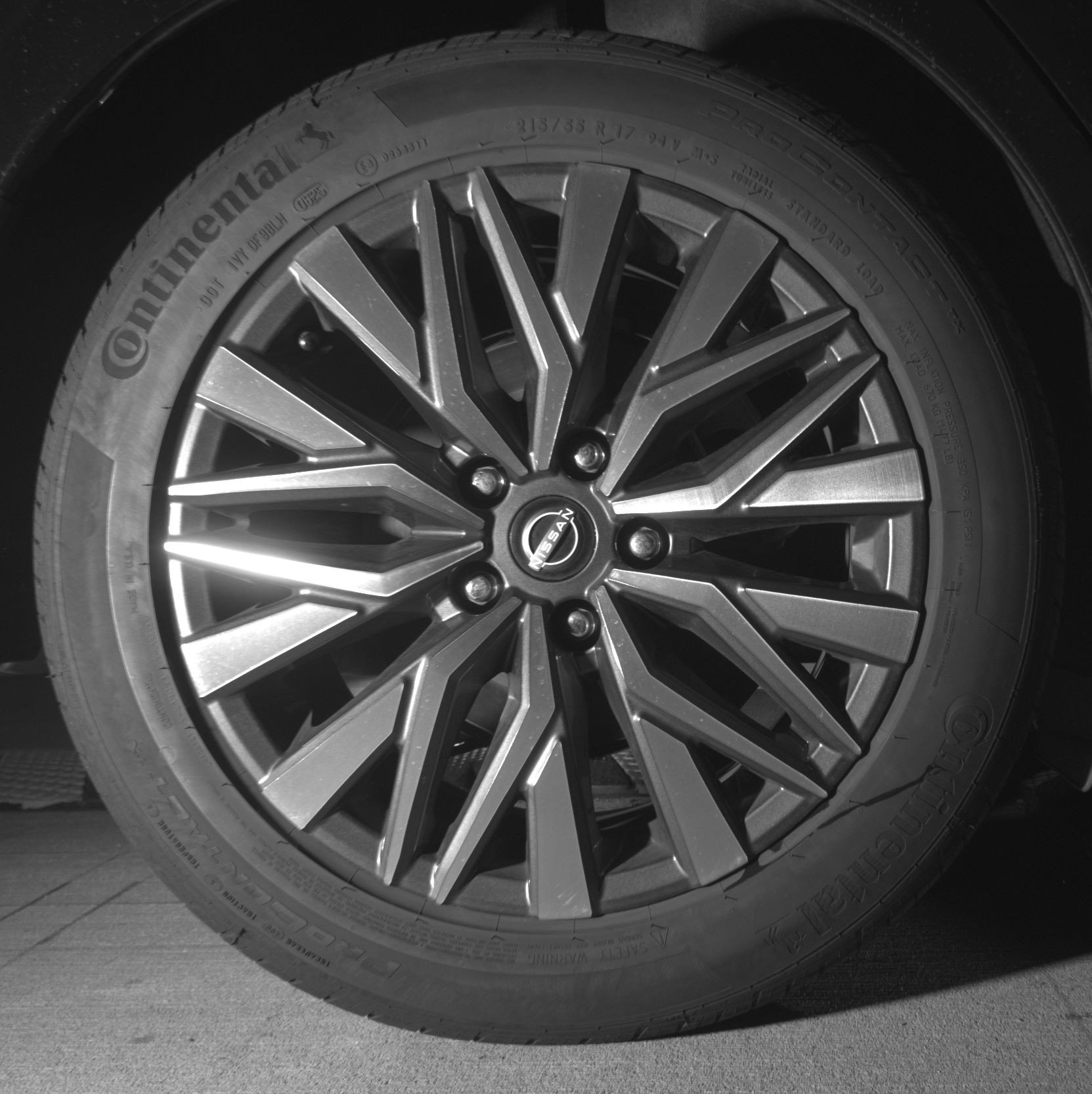 Used 2025 Nissan Altima 2.5 SV FWD image 15