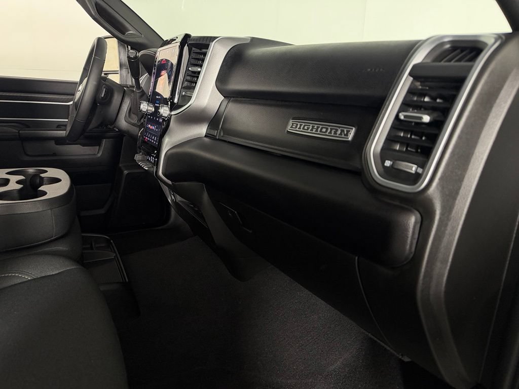 Used 2025 RAM 2500 Big Horn AWD/4WD image 30